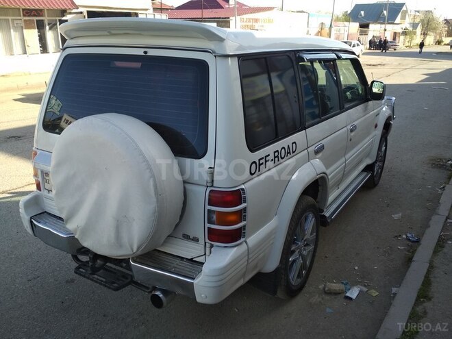 Mitsubishi Pajero 1997, 280,000 km - 2.8 л - Qusar
