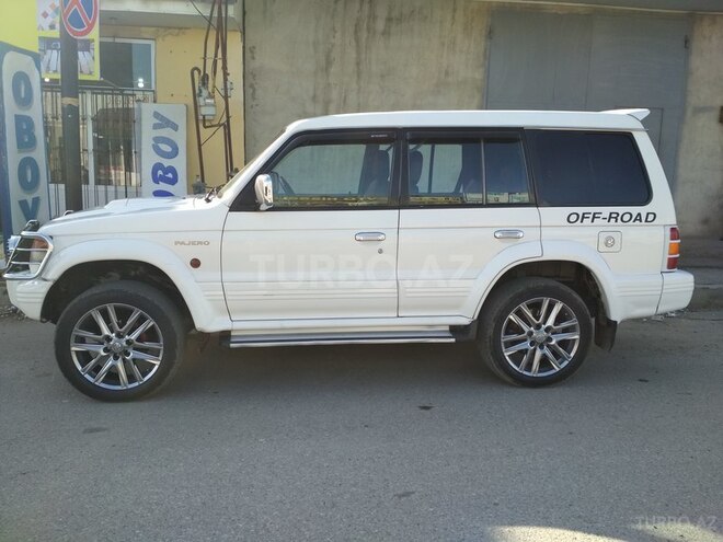 Mitsubishi Pajero 1997, 280,000 km - 2.8 л - Qusar