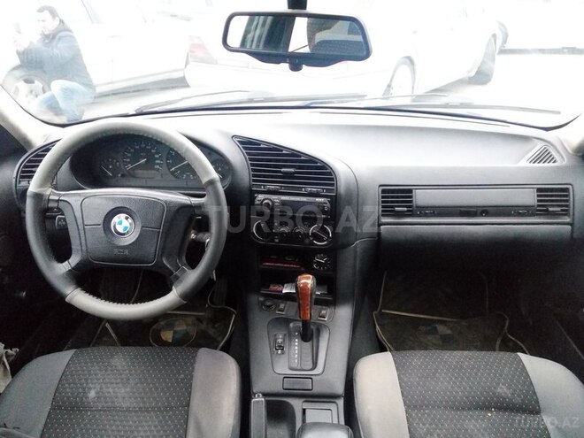 BMW 318 1994, 370,000 km - 1.8 л - Bakı