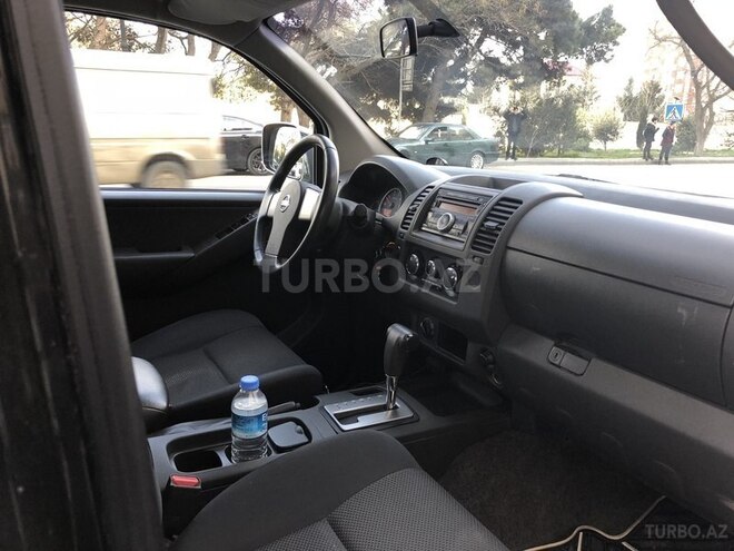Nissan Navara 2014, 96,500 km - 2.5 л - Bakı