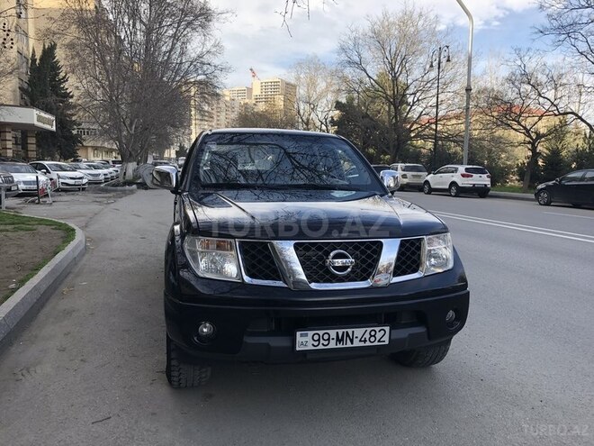 Nissan Navara 2014, 96,500 km - 2.5 л - Bakı