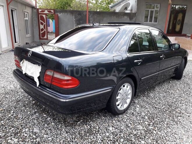 Mercedes E 240 2000, 270,000 km - 2.6 l - Bərdə