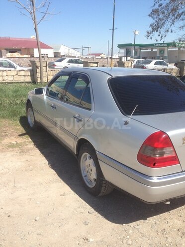 Mercedes C 200 1995, 450,000 km - 2.0 l - Quba