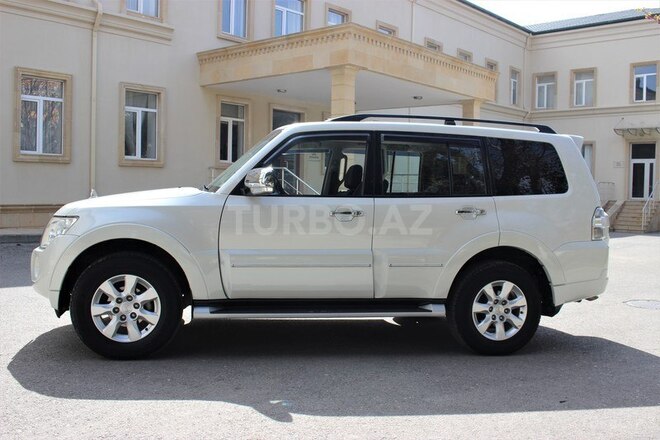 Mitsubishi Pajero 2013, 64,999 km - 3.0 l - Bakı