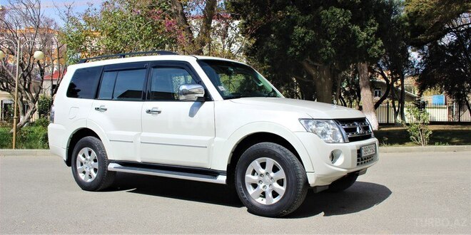 Mitsubishi Pajero 2013, 64,999 km - 3.0 l - Bakı