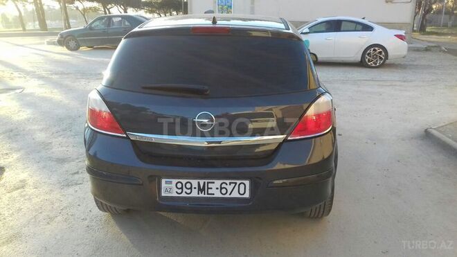Opel Astra 2006, 209,000 km - 1.4 л - Bakı