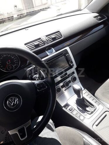Volkswagen Passat 2012, 184,000 km - 2.0 л - Bakı