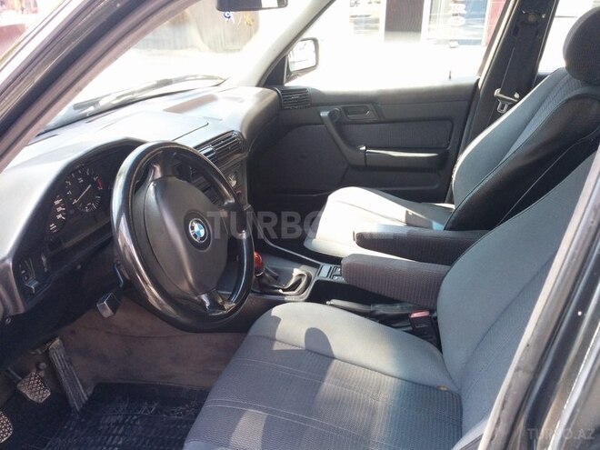 BMW 525 1989, 290,000 km - 2.5 l - Şəki
