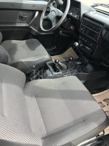 LADA (VAZ) Niva 2017, 13,000 km - 1.7 l - Gəncə