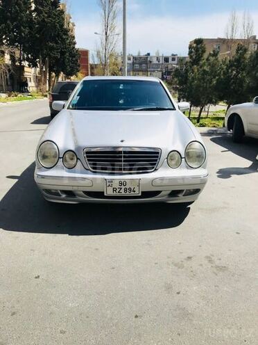 Mercedes E 320 2001, 204,000 km - 3.2 l - Bakı