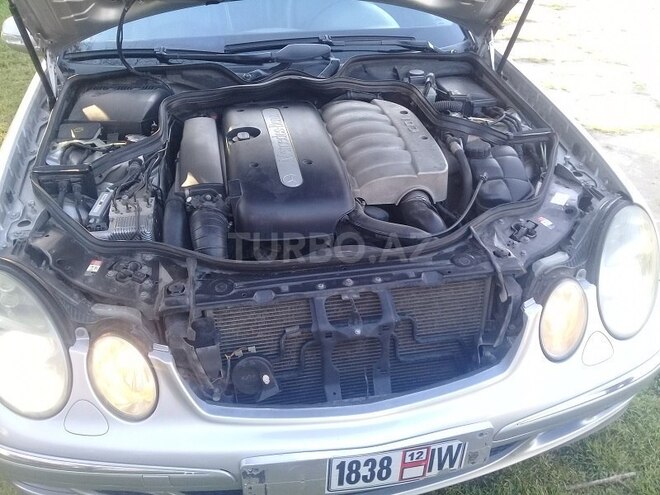 Mercedes E 270 2002, 243,000 km - 2.7 l - Bakı