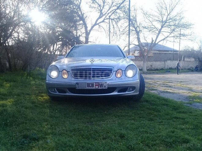 Mercedes E 270 2002, 243,000 km - 2.7 l - Bakı
