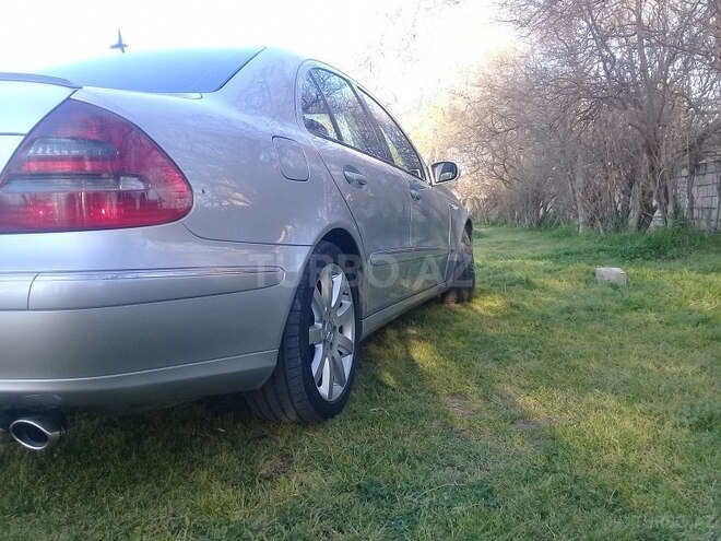 Mercedes E 270 2002, 243,000 km - 2.7 l - Bakı