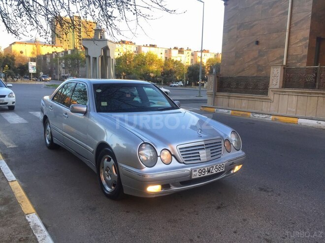 Mercedes E 220 2000, 380,000 km - 2.2 l - Bakı