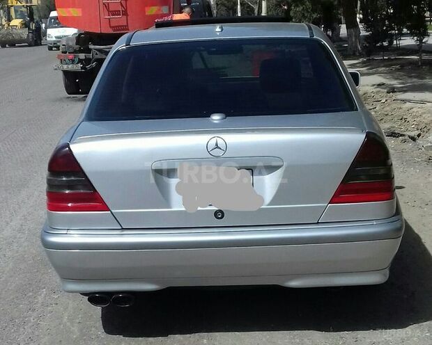 Mercedes C 230 1999, 200,000 km - 2.3 л - Sumqayıt