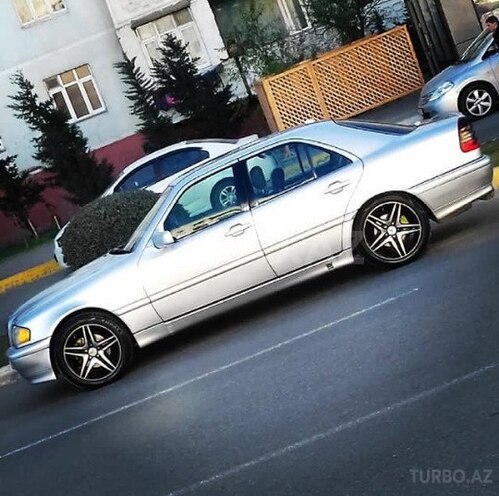 Mercedes C 230 1999, 200,000 km - 2.3 л - Sumqayıt