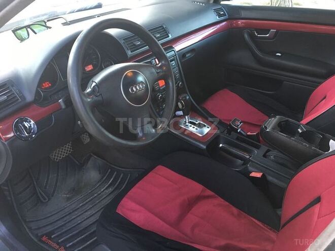 Audi A4 2001, 235,000 km - 2.5 l - Bakı