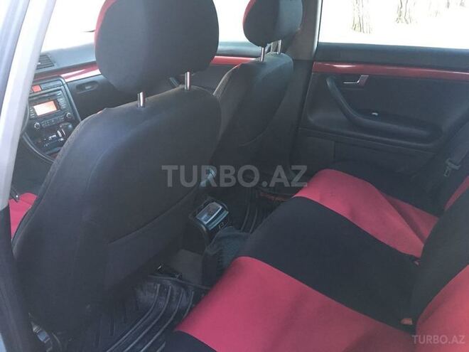 Audi A4 2001, 235,000 km - 2.5 l - Bakı