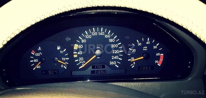 Mercedes C 240 1997, 316,000 km - 2.4 l - Bakı
