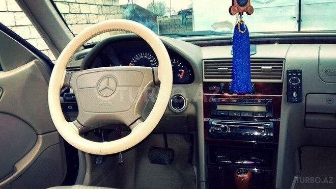 Mercedes C 240 1997, 316,000 km - 2.4 l - Bakı