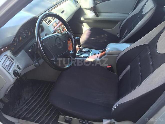 Mercedes E 230 1996, 420,000 km - 2.3 л - Bakı
