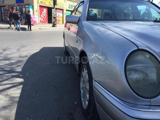 Mercedes E 230 1996, 420,000 km - 2.3 л - Bakı