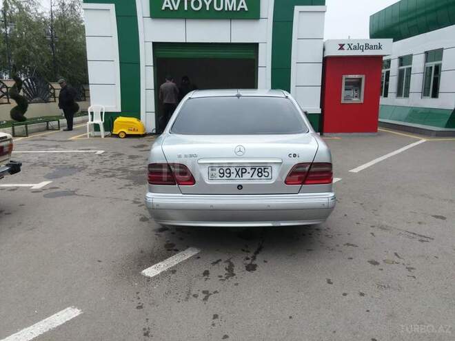 Mercedes E 320 2000, 360,000 km - 3.2 l - Bakı