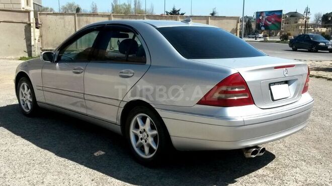 Mercedes C 240 2002, 277,000 km - 2.6 l - Sumqayıt