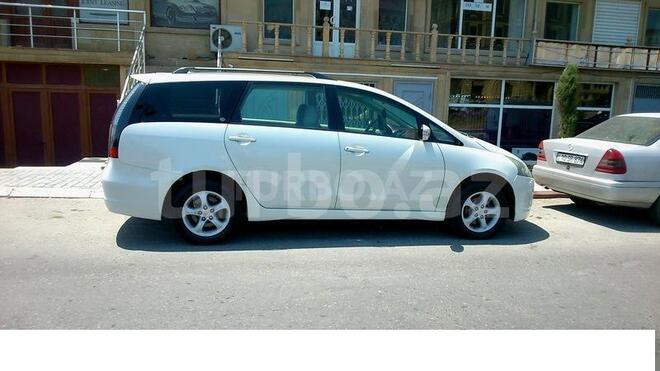 Mitsubishi Grandis 2004, 176,000 km - 2.4 l - Bakı
