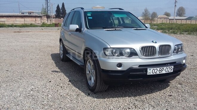 BMW X5 2001, 283,000 km - 4.4 l - Gəncə