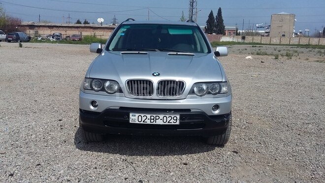 BMW X5 2001, 283,000 km - 4.4 l - Gəncə