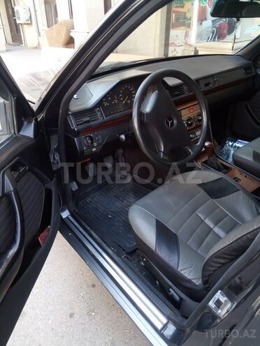 Mercedes E 200 1991, 356,600 km - 2.0 л - Bakı