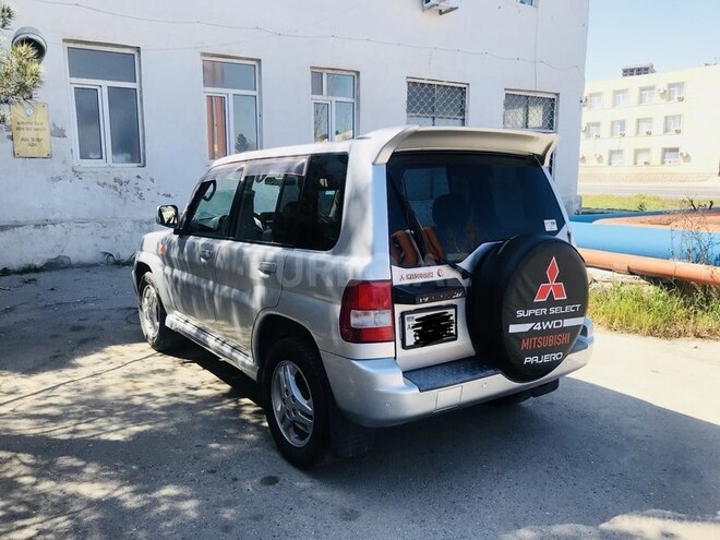 Mitsubishi Pajero io 2001, 200,000 km - 1.8 l - Bakı