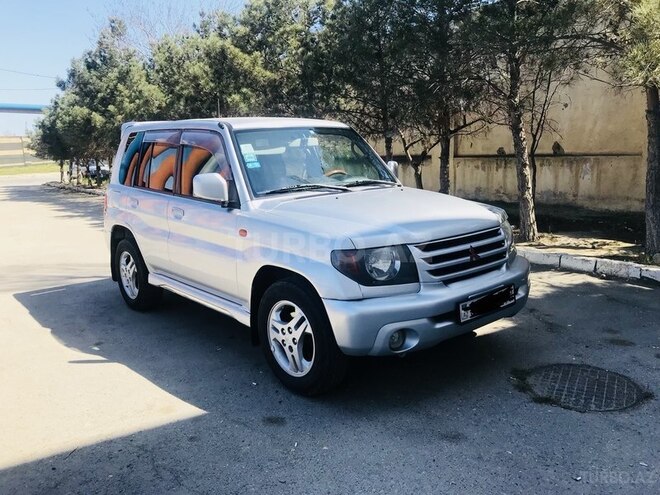Mitsubishi Pajero io 2001, 200,000 km - 1.8 l - Bakı