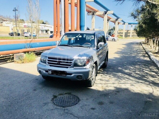 Mitsubishi Pajero io 2001, 200,000 km - 1.8 l - Bakı