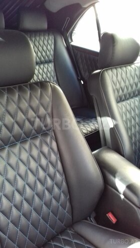 Mercedes E 220 2000, 297,000 km - 2.2 l - Bakı