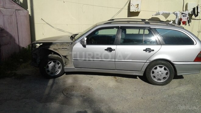 Mercedes C 220 1998, 310,000 km - 2.2 l - Bakı