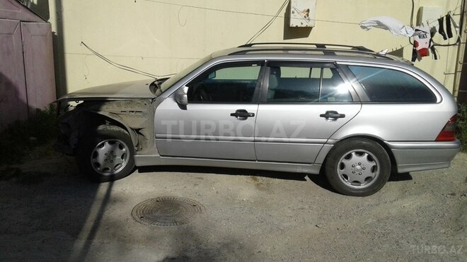 Mercedes C 220 1998, 310,000 km - 2.2 l - Bakı