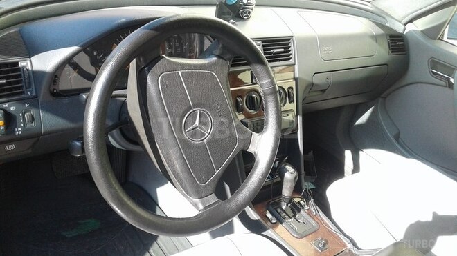 Mercedes C 220 1998, 310,000 km - 2.2 l - Bakı
