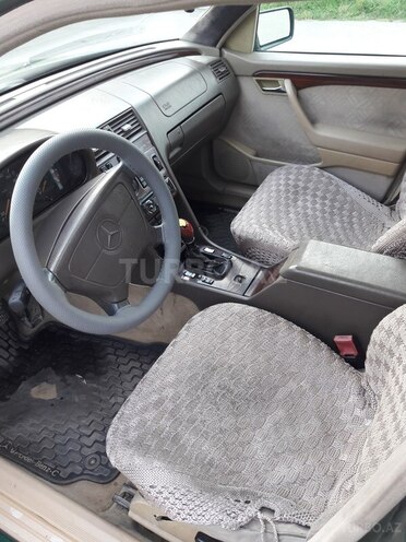 Mercedes C 180 1996, 320,000 km - 1.8 л - Bakı