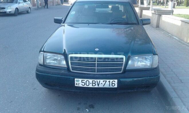 Mercedes C 180 1995, 135,000 km - 0.2 л - Quba