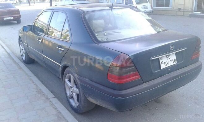 Mercedes C 180 1995, 135,000 km - 0.2 л - Quba