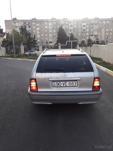Mercedes C 220 2000, 364,500 km - 2.2 l - Bakı