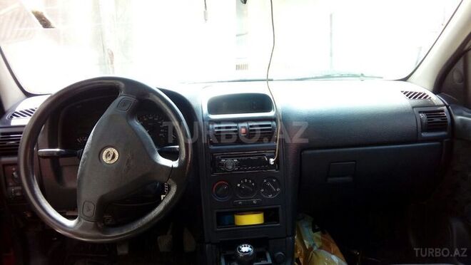 Opel Astra 1998, 300,000 km - 1.6 l - Bakı