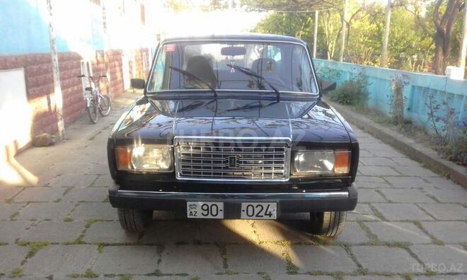 LADA (VAZ) 2107 2010, 56,000 km - 1.6 l - Salyan