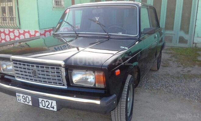 LADA (VAZ) 2107 2010, 56,000 km - 1.6 l - Salyan