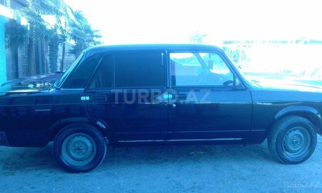 LADA (VAZ) 2107 2010, 56,000 km - 1.6 l - Salyan