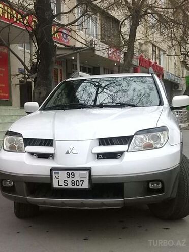 Mitsubishi Outlander 2004, 135,000 km - 2.4 l - Bakı