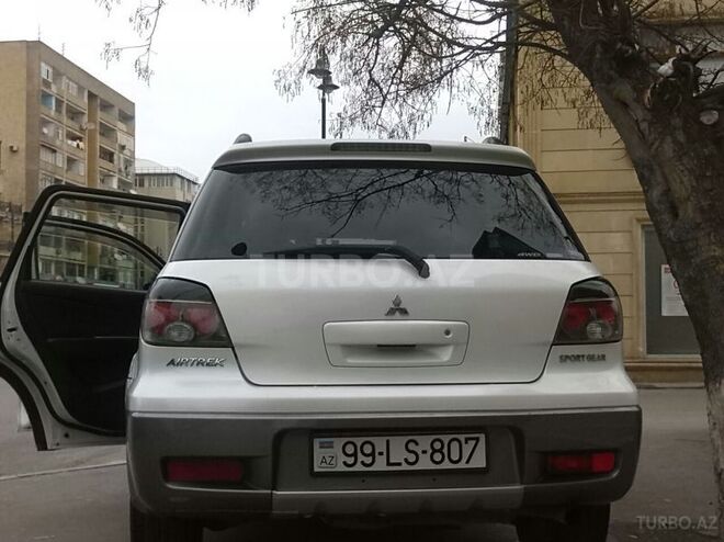 Mitsubishi Outlander 2004, 135,000 km - 2.4 l - Bakı