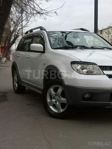 Mitsubishi Outlander 2004, 135,000 km - 2.4 l - Bakı